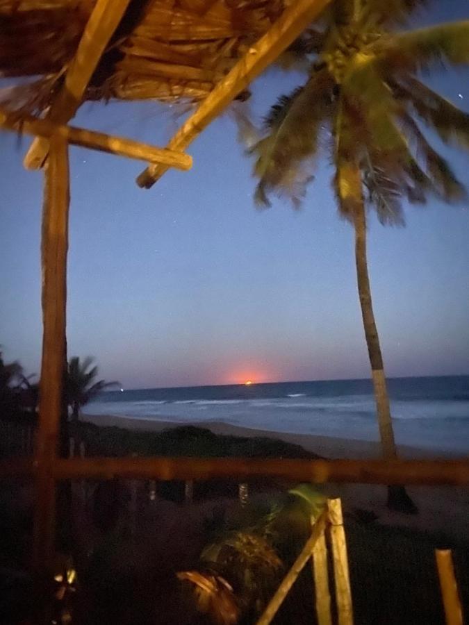 Bahia Surf Camp Hotel Abrantes Bagian luar foto