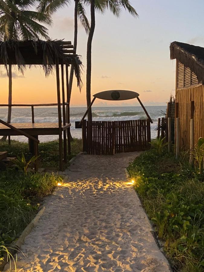 Bahia Surf Camp Hotel Abrantes Bagian luar foto